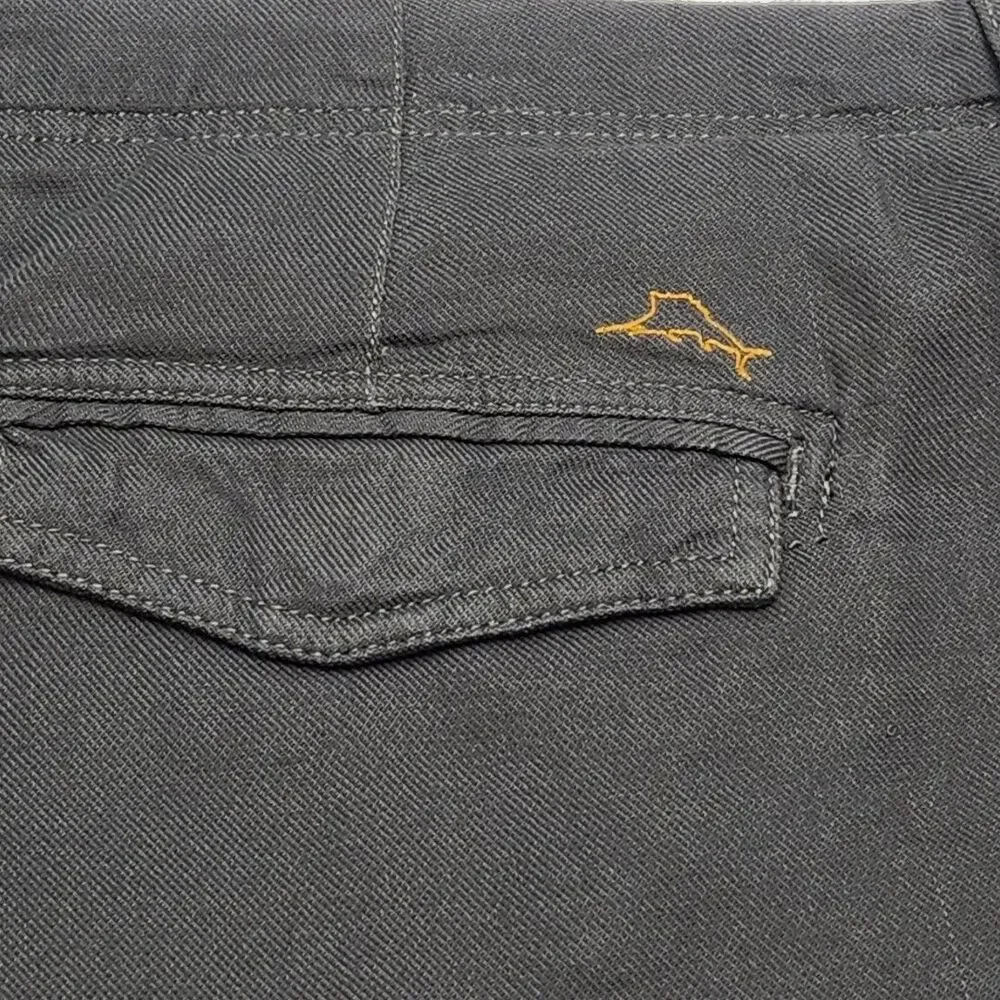 Tommy Bahama Shorts Cotton Cargo Gray Men Sz 42 Flat Front 9.5